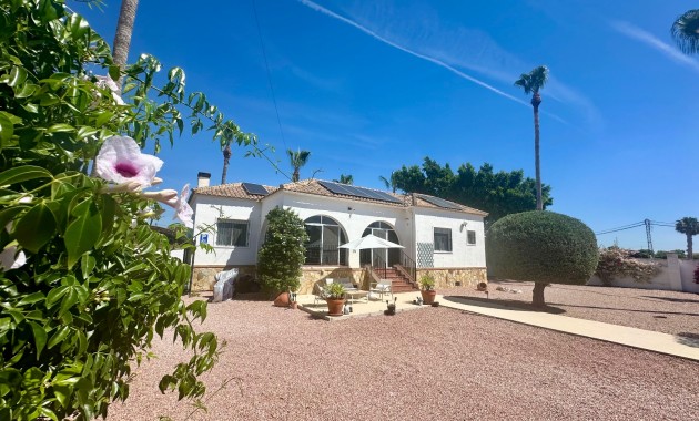 Herverkoop - Country Property -
Catral
