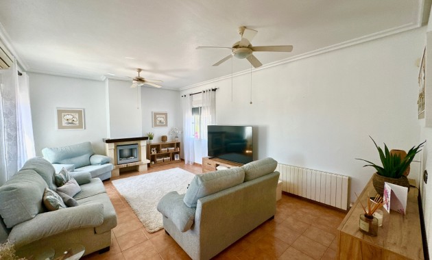 Herverkoop - Country Property -
Catral