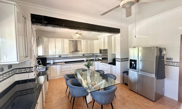 Herverkoop - Country Property -
Catral