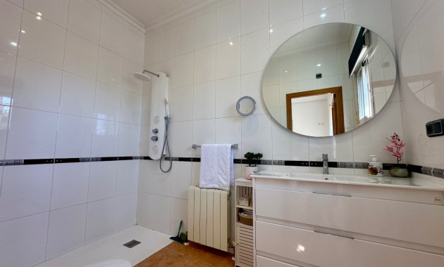 Herverkoop - Country Property -
Catral