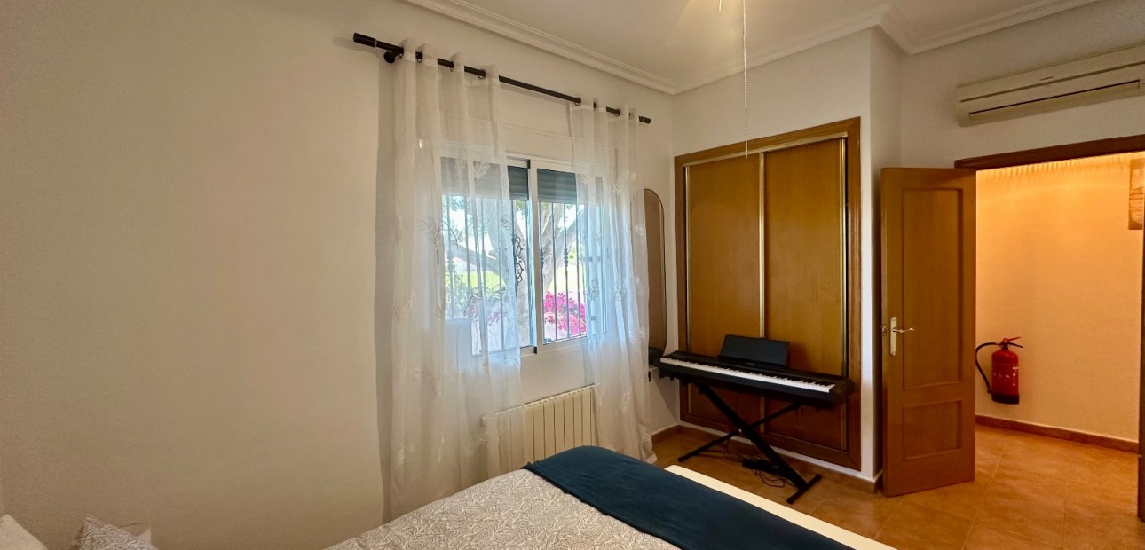 Herverkoop - Country Property -
Catral