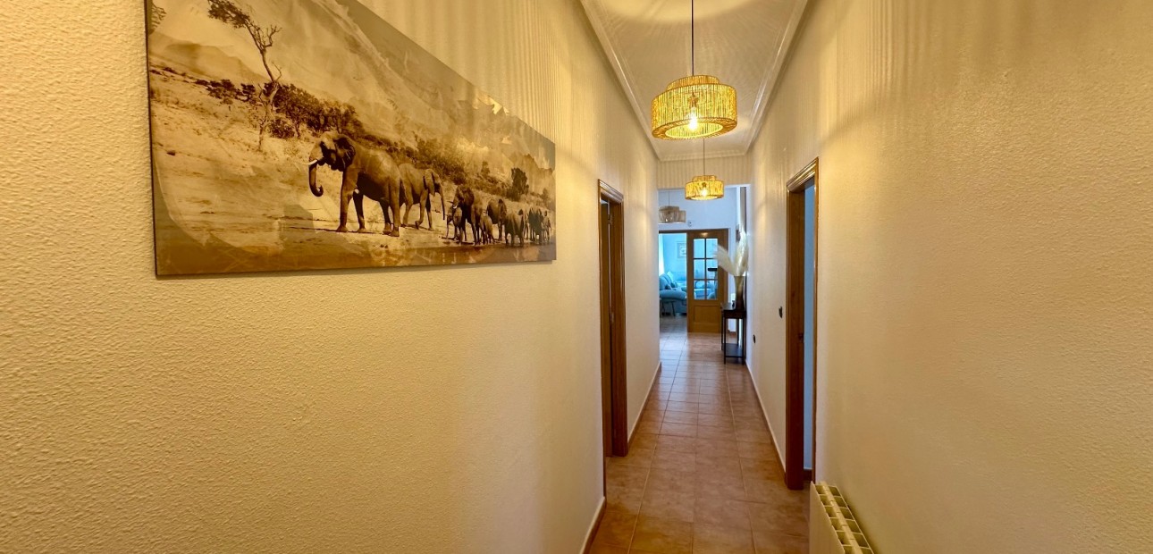 Herverkoop - Country Property -
Catral