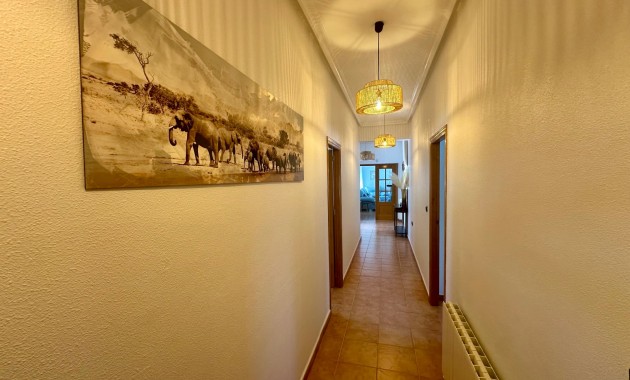 Herverkoop - Country Property -
Catral