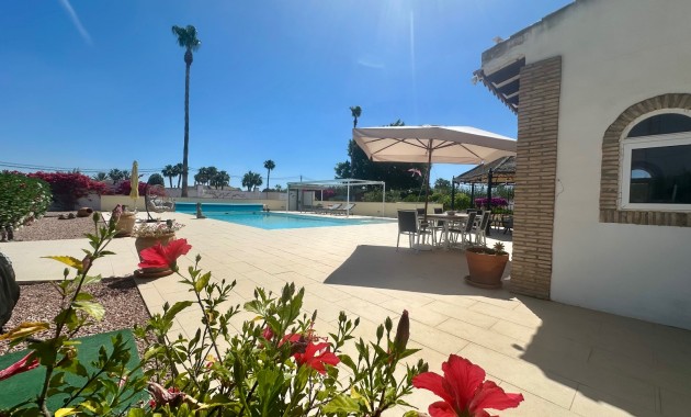 Herverkoop - Country Property -
Catral