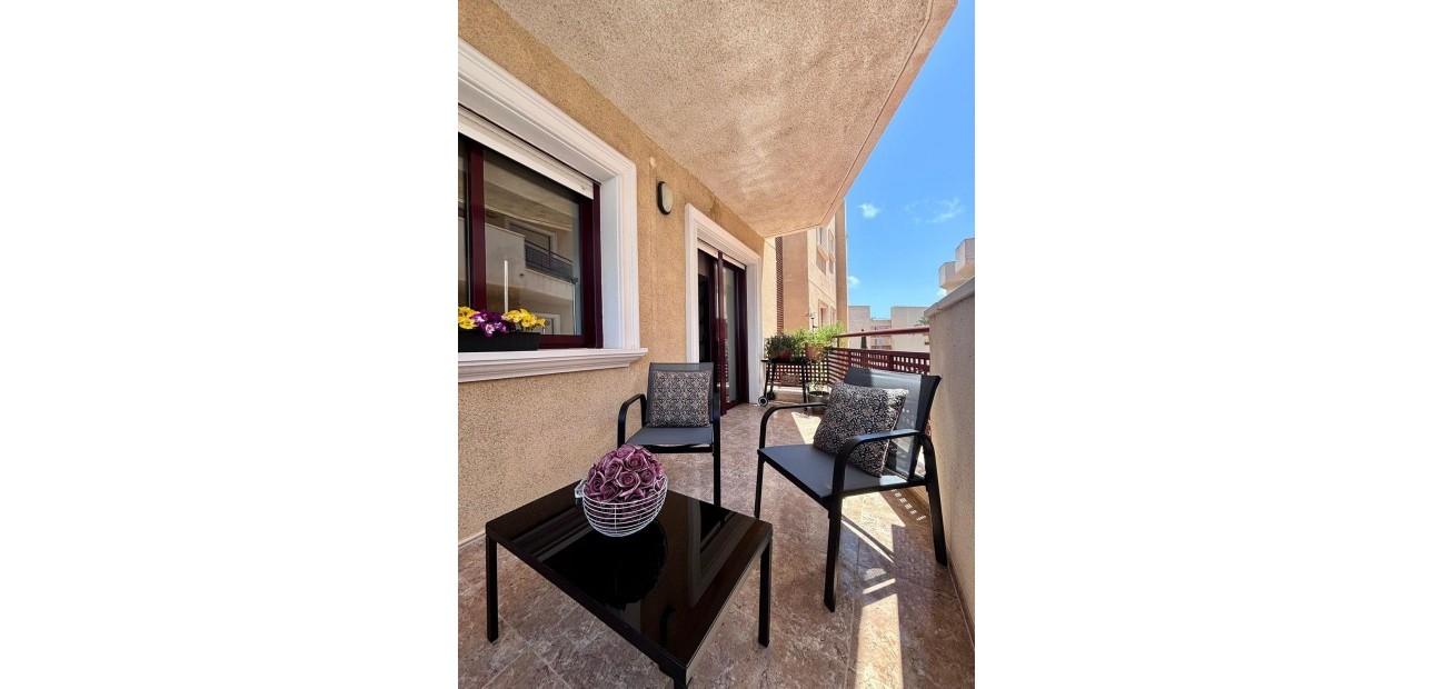 Herverkoop - Appartement / flat -
Orihuela Costa - Campoamor