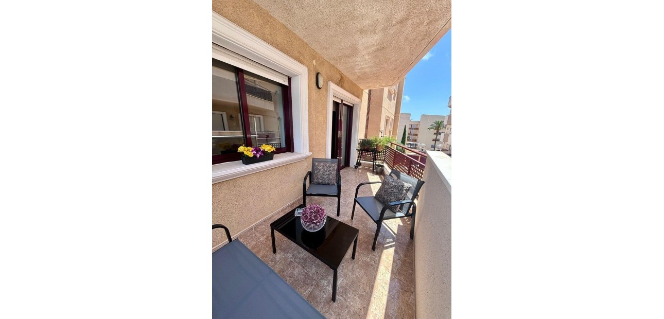 Herverkoop - Appartement / flat -
Orihuela Costa - Campoamor