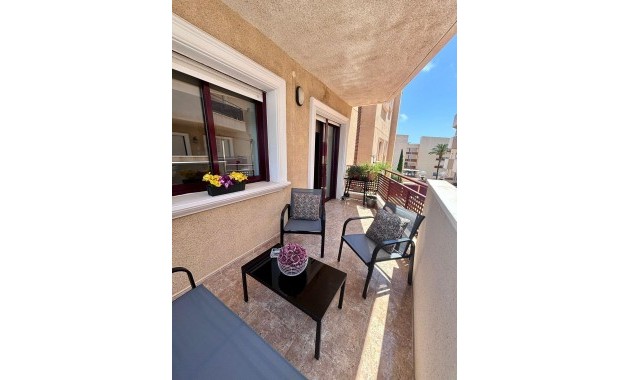 Herverkoop - Appartement / flat -
Orihuela Costa - Campoamor