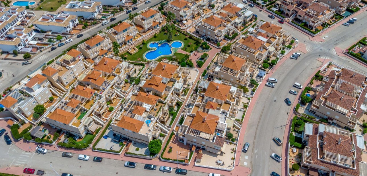 Herverkoop - Bungalow -
Orihuela Costa - Punta Prima