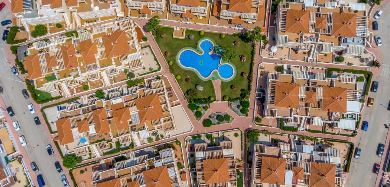 Herverkoop - Bungalow -
Orihuela Costa - Punta Prima