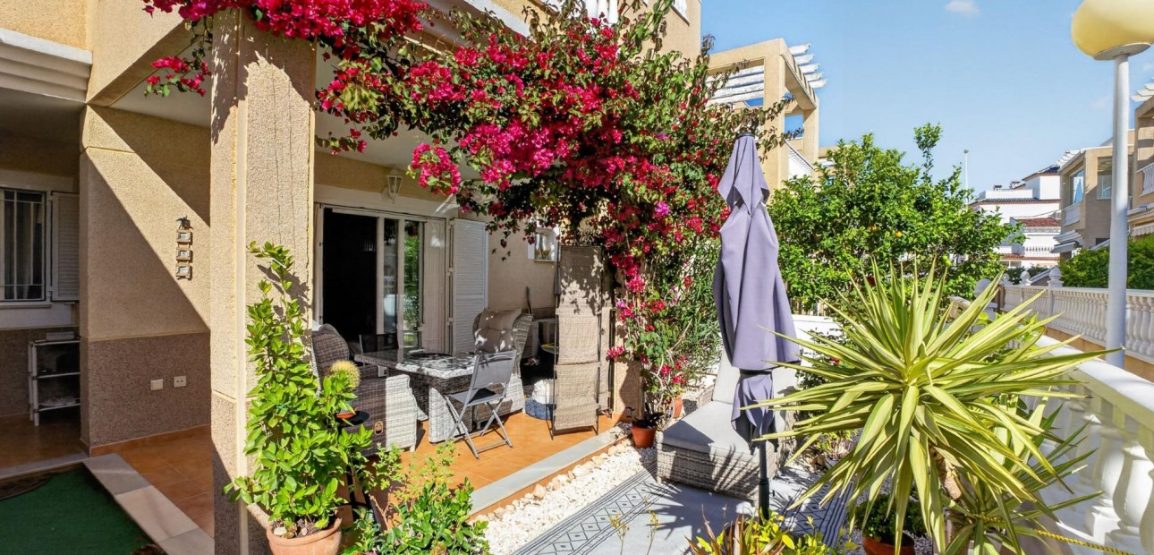 Herverkoop - Bungalow -
Orihuela Costa - Punta Prima