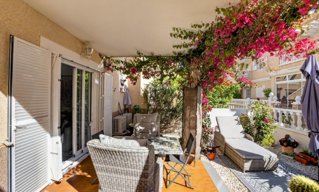Herverkoop - Bungalow -
Orihuela Costa - Punta Prima