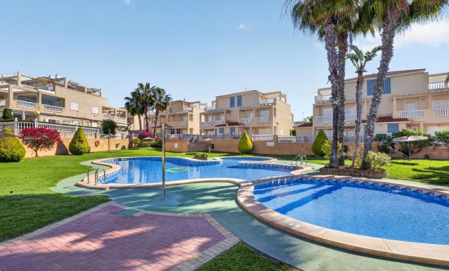 Herverkoop - Bungalow -
Orihuela Costa - Punta Prima