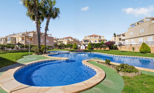 Herverkoop - Bungalow -
Orihuela Costa - Punta Prima
