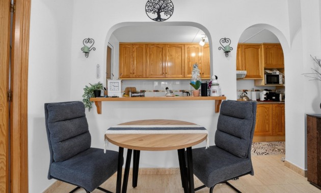 Herverkoop - Bungalow -
Orihuela Costa - Punta Prima