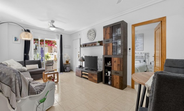 Herverkoop - Bungalow -
Orihuela Costa - Punta Prima