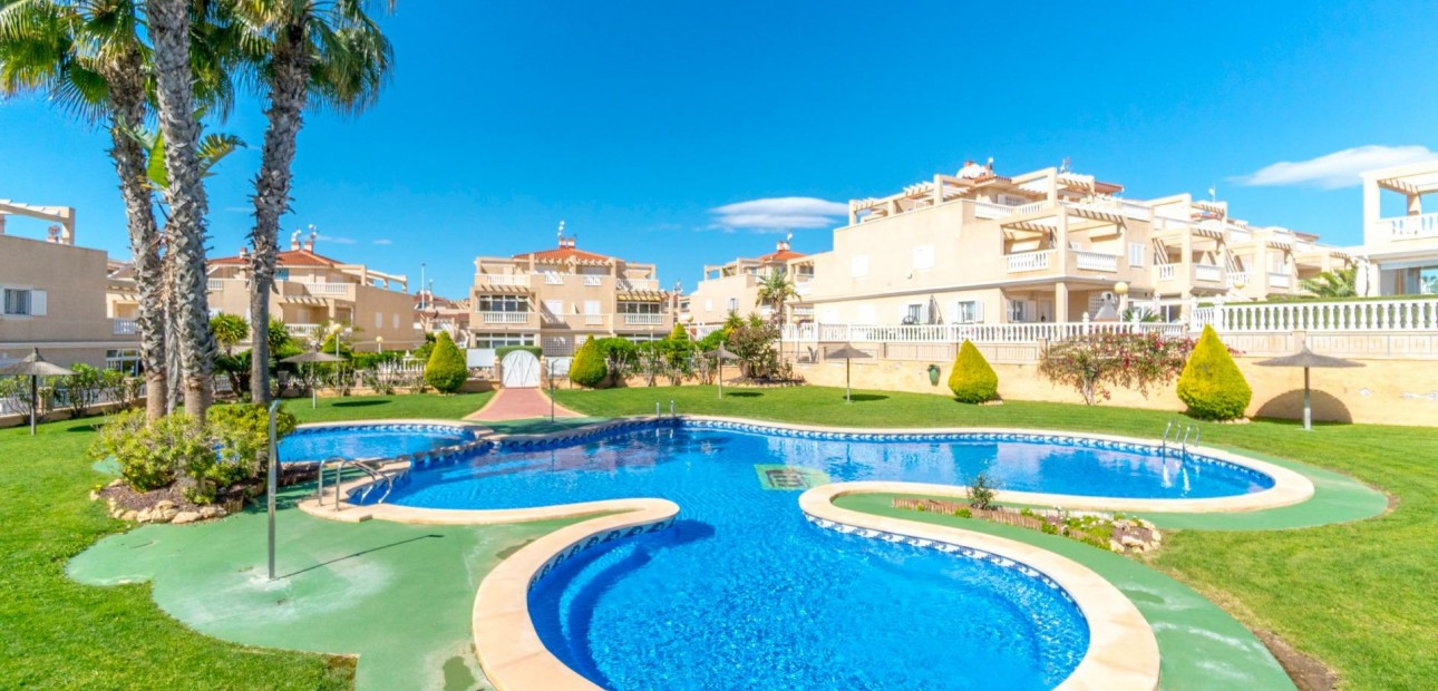 Herverkoop - Bungalow -
Orihuela Costa - Punta Prima