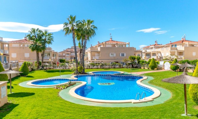 Herverkoop - Bungalow -
Orihuela Costa - Punta Prima