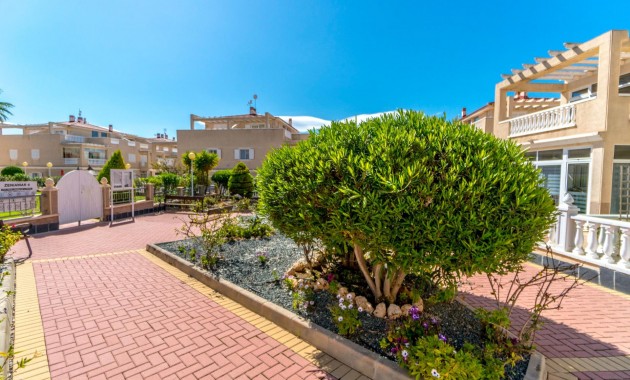 Herverkoop - Bungalow -
Orihuela Costa - Punta Prima