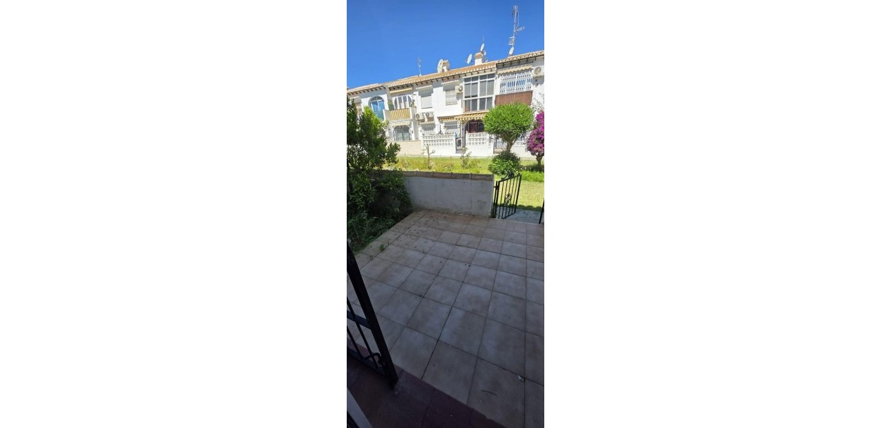 Herverkoop - Bungalow -
Torrevieja - Los balcones