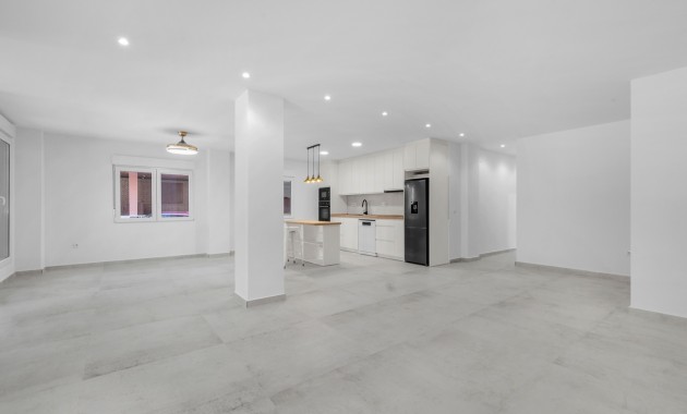 Herverkoop - Appartement / flat -
Torrevieja - Playa del Acequión
