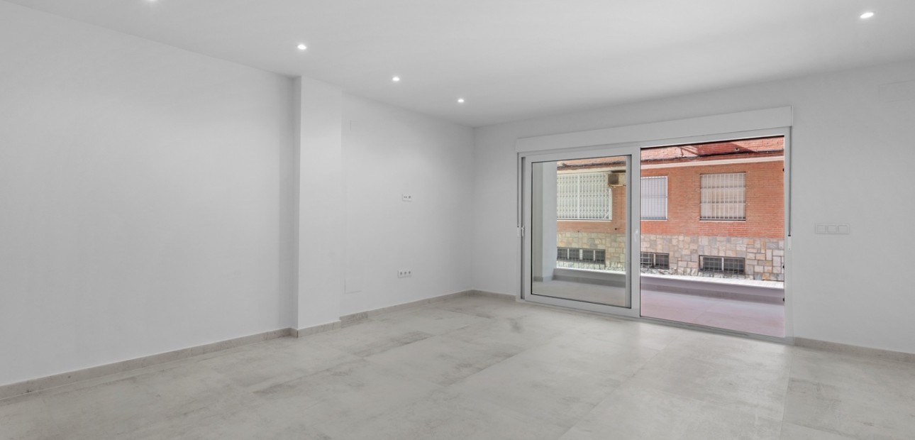 Herverkoop - Appartement / flat -
Torrevieja - Playa del Acequión