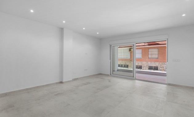 Herverkoop - Appartement / flat -
Torrevieja - Playa del Acequión