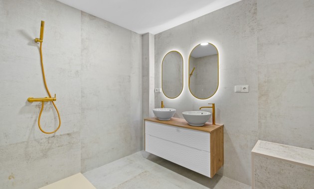 Herverkoop - Appartement / flat -
Torrevieja - Playa del Acequión