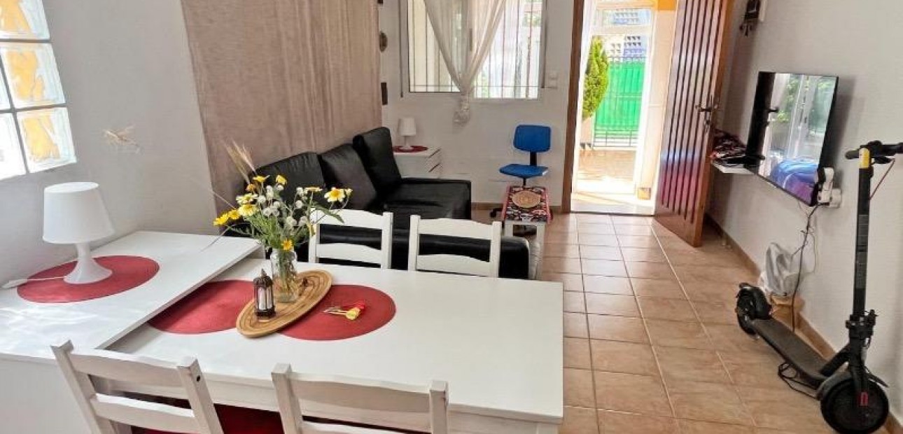 Herverkoop - Terraced house -
Guardamar del Segura - El Edén - Los Estaños