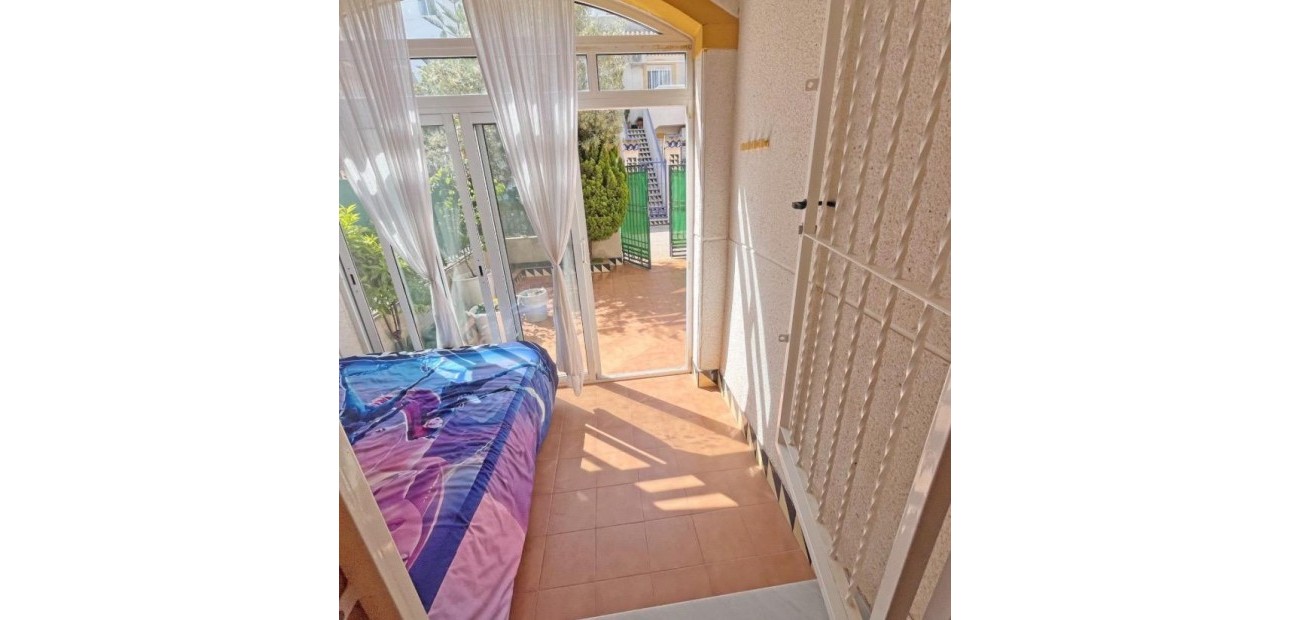 Herverkoop - Terraced house -
Guardamar del Segura - El Edén - Los Estaños