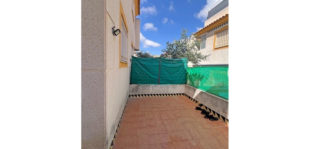 Herverkoop - Terraced house -
Guardamar del Segura - El Edén - Los Estaños