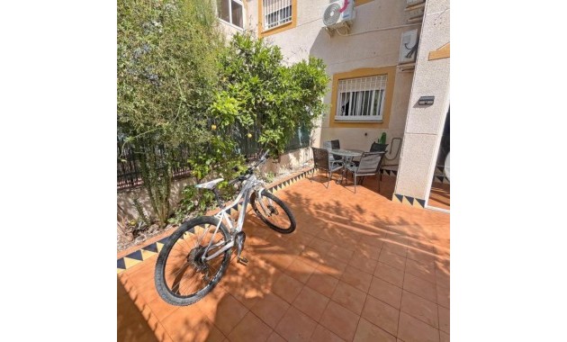 Herverkoop - Terraced house -
Guardamar del Segura - El Edén - Los Estaños