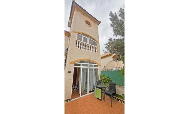 Herverkoop - Terraced house -
Guardamar del Segura - El Edén - Los Estaños
