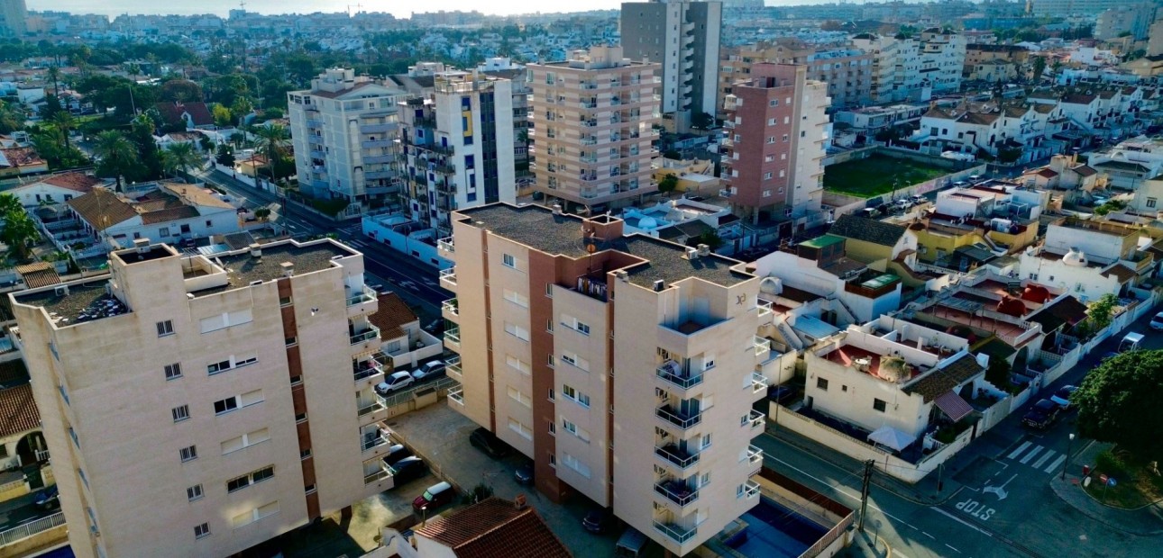 Herverkoop - Appartement / flat -
Torrevieja - Torrevieja - Centre