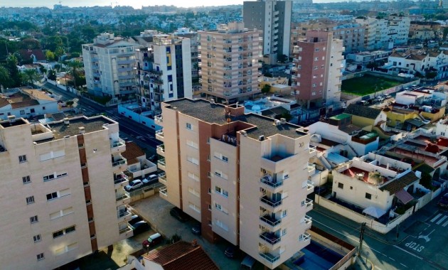 Herverkoop - Appartement / flat -
Torrevieja - Torrevieja - Centre