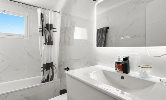 Herverkoop - Appartement / flat -
Torrevieja - Torrevieja - Centre