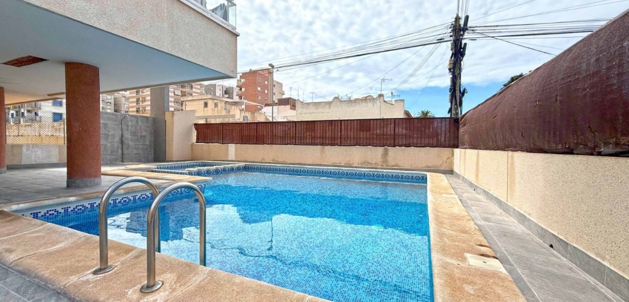 Herverkoop - Appartement / flat -
Torrevieja - Torrevieja - Centre