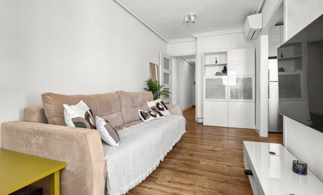 Herverkoop - Appartement / flat -
Torrevieja - Torrevieja - Centre
