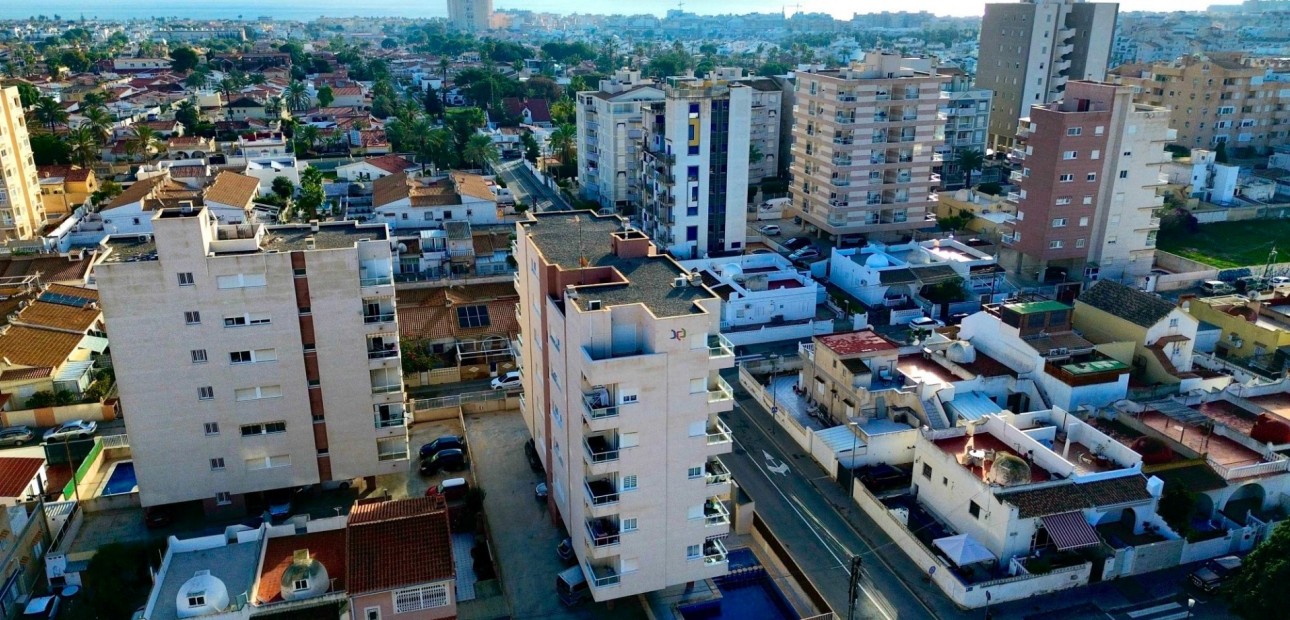 Herverkoop - Appartement / flat -
Torrevieja - Torrevieja - Centre