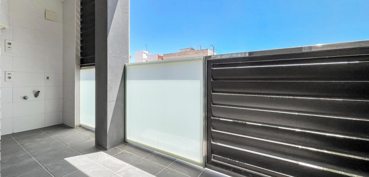 Herverkoop - Appartement / flat -
Torrevieja - Playa Acequion