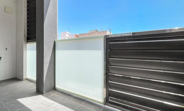 Herverkoop - Appartement / flat -
Torrevieja - Playa Acequion