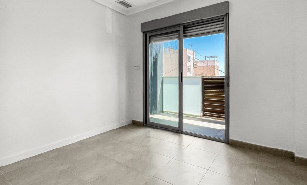 Herverkoop - Appartement / flat -
Torrevieja - Playa Acequion