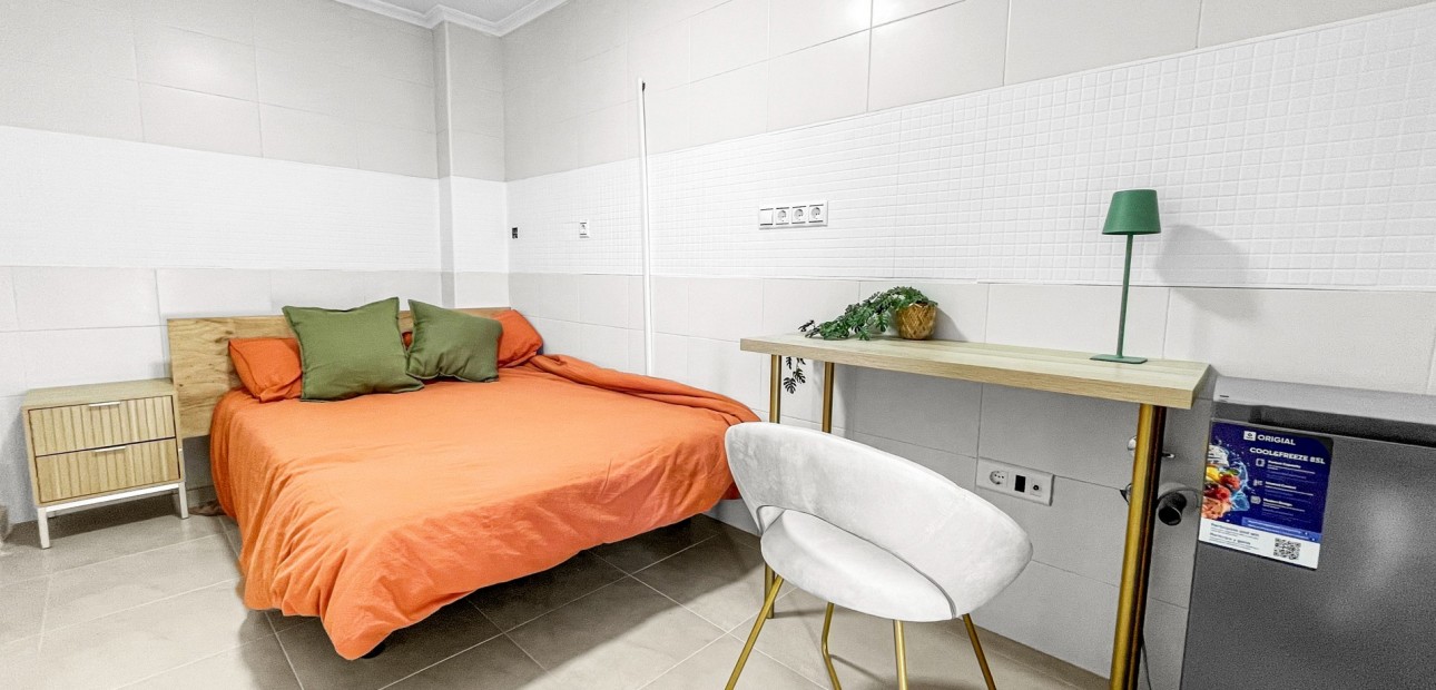 Herverkoop - Appartement / flat -
Torrevieja - Playa Acequion