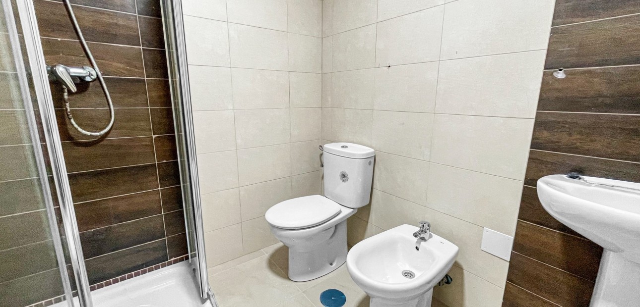 Herverkoop - Appartement / flat -
Torrevieja - Playa Acequion