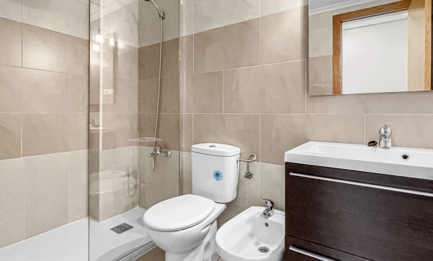 Herverkoop - Appartement / flat -
Torrevieja - Playa Acequion