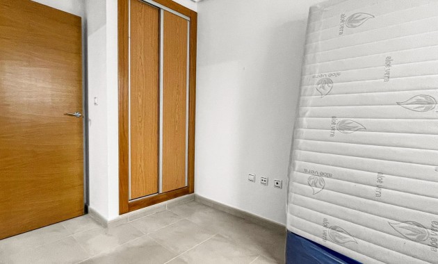 Herverkoop - Appartement / flat -
Torrevieja - Playa Acequion