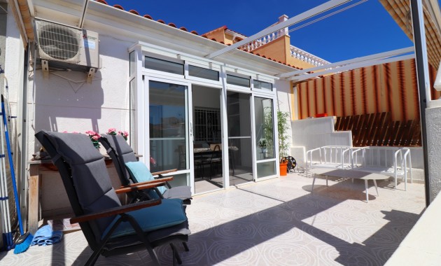 Venta - Bungalow -
Torrevieja - El Chaparral