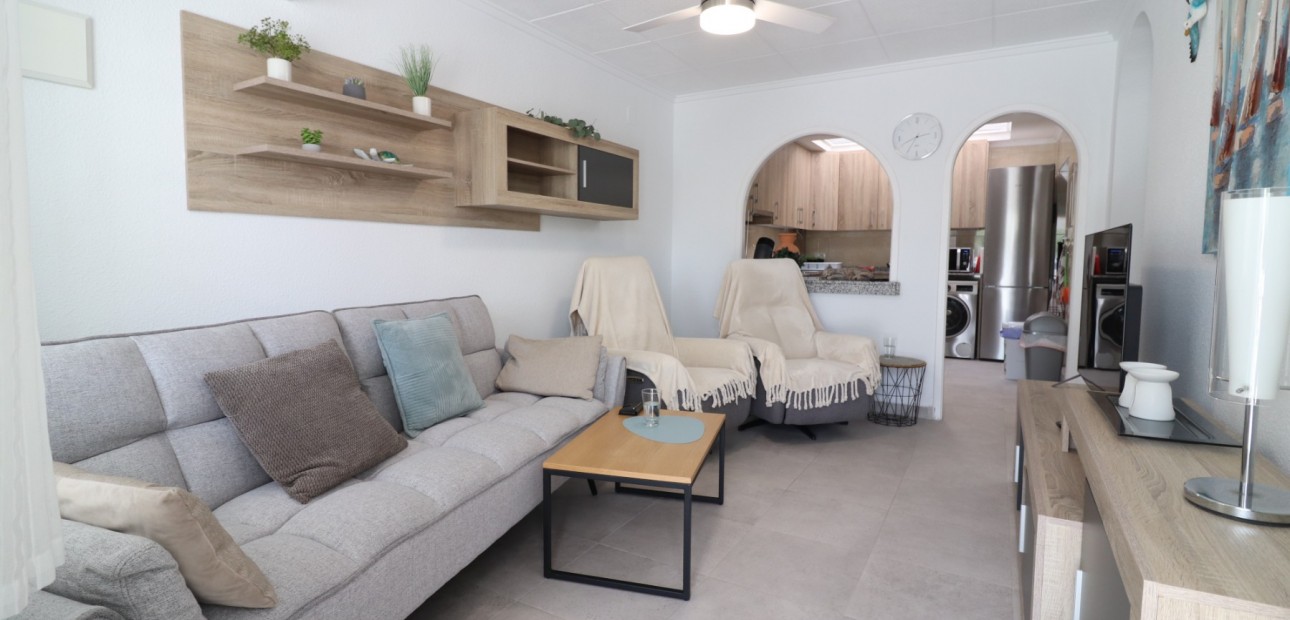 Venta - Bungalow -
Torrevieja - El Chaparral