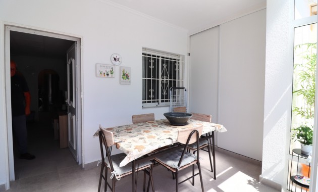 Venta - Bungalow -
Torrevieja - El Chaparral