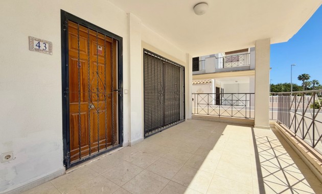 Sale - Semi Detached Villa -
Ciudad Quesada - Ciudad Quesada - Town