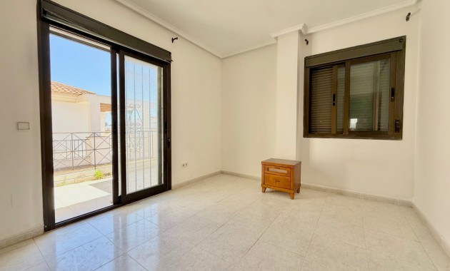 Sale - Semi Detached Villa -
Ciudad Quesada - Ciudad Quesada - Town